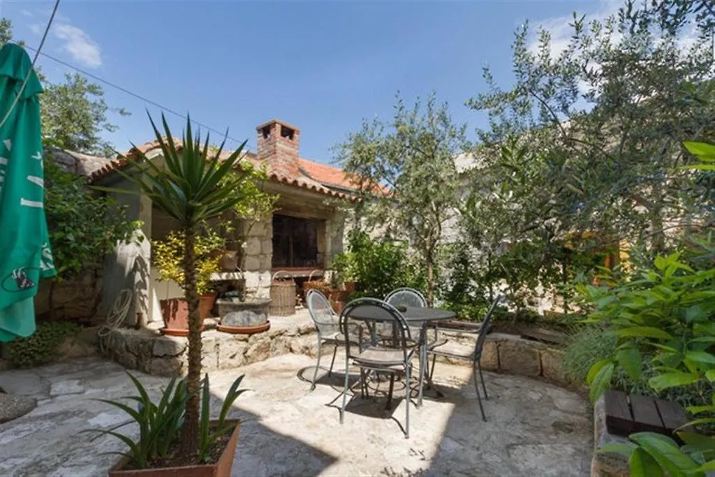 Apartments Varos Split 0*,  Croatia